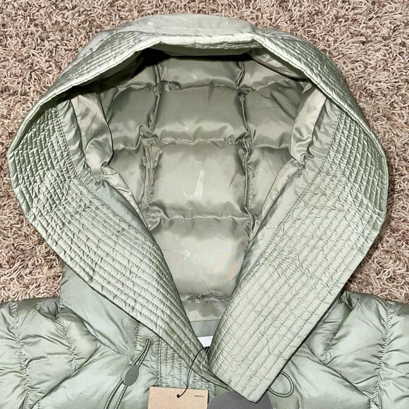 Nike Swoosh PrimaLoft Therma-FIT Oversized Hooded Puffer Crop Jacket, Women's L - Picture 5 of 16